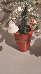 Oude Kerst, nr1.Kerstboompje, met houten voetje., Ophalen of Verzenden