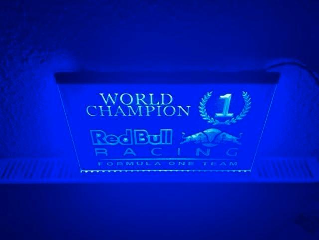 Red bull F1 Formule 1 reclame neon bord lamp mancave LED BLA, Verzamelen, Merken en Reclamevoorwerpen, Nieuw, Lichtbak of (neon) lamp