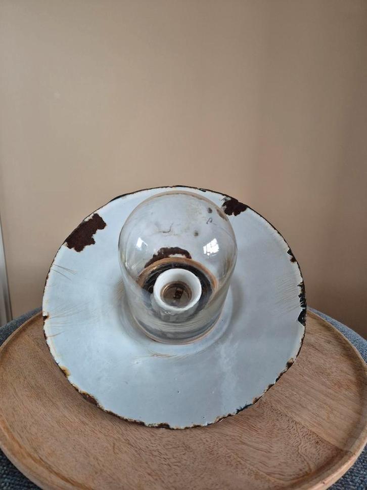 Vintage Stallamp met Emaille Kap en beschermglas, Antiek en Kunst, Antiek | Lampen, Ophalen of Verzenden