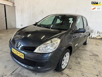 Renault Clio 1.2-16V Rip Curl beschikbaar voor biedingen