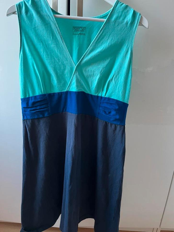 Mooi jurkje PATAGONIA, Kleding | Dames, Jurken, Zo goed als nieuw, Maat 42/44 (L), Blauw, Boven de knie, Ophalen of Verzenden