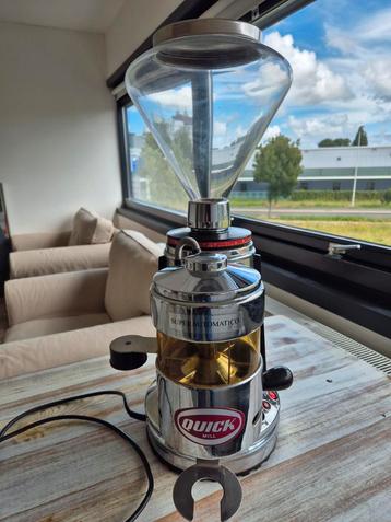 Quick Mill / Super Automatico / Bonen maler beschikbaar voor biedingen