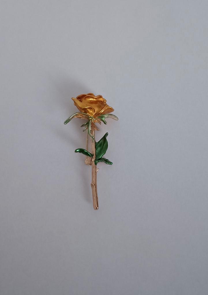 Roos broche, Sieraden, Tassen en Uiterlijk, Broches, Nieuw, Overige materialen, Overige kleuren, 4 tot 7 cm, Ophalen of Verzenden