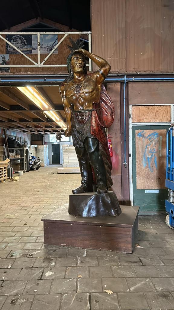 Groot Indiaans Beeld op Sokkel, Antiek en Kunst, Kunst | Beelden en Houtsnijwerken, Ophalen