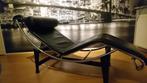 Replica Cassina Le Corbusier LC4 Long Chair, Huis en Inrichting, Fauteuils, Ophalen, Design, Zo goed als nieuw, Metaal