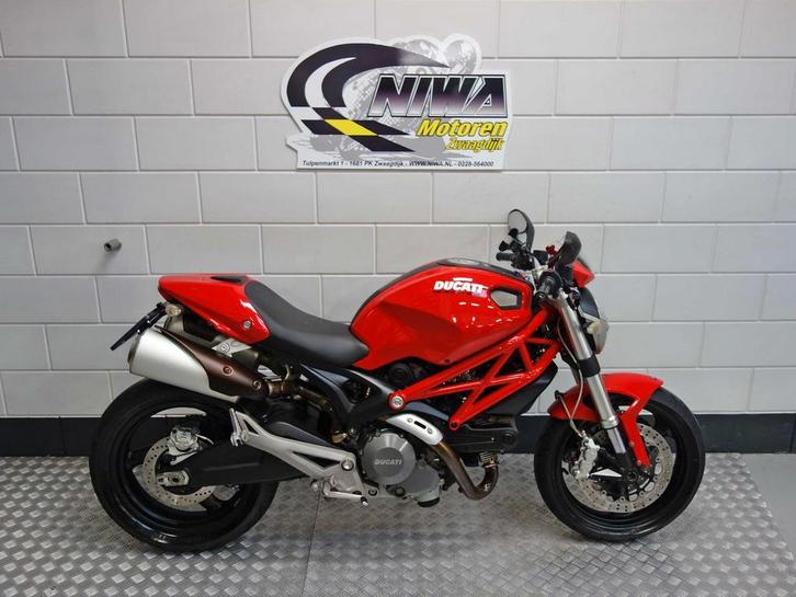 DUCATI MONSTER 696, Motoren, Motoren | Ducati, Bedrijf, Naked bike, meer dan 35 kW, 2 cilinders, Minimaal motorrijbewijs A2