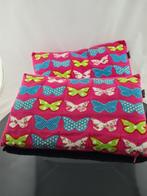 Kussens decoratie met vlinders, Huis en Inrichting, Woonaccessoires | Kussens, Ophalen of Verzenden, Zo goed als nieuw, Roze, Rechthoekig