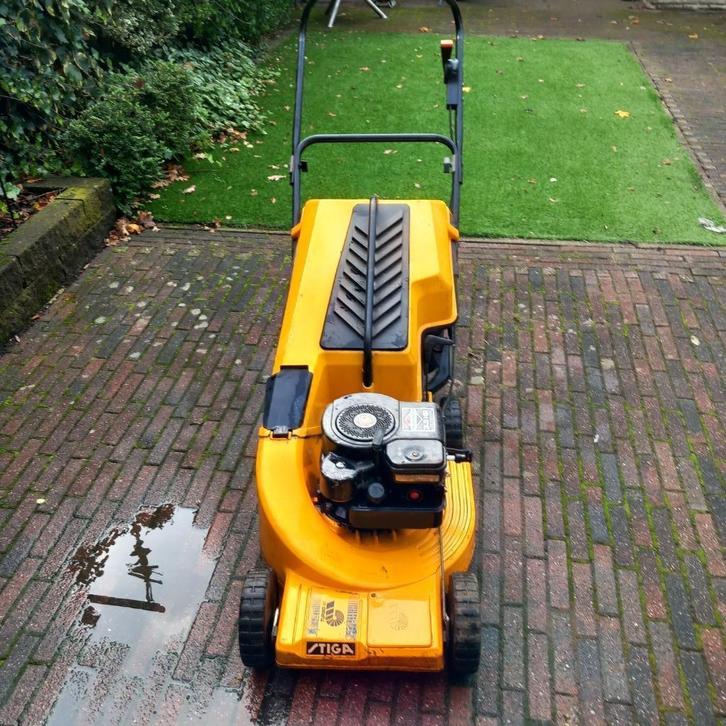Stiga Turbo 46 grasmaaier met mulch functie, Tuin en Terras, Grasmaaiers, Gebruikt, Benzine-grasmaaier, 40 t/m 49 cm, Cirkelmaaier