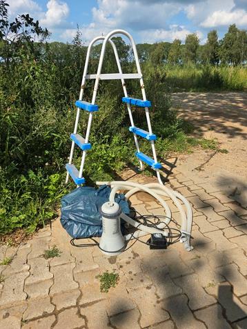 Zwembad accessoires set - Trap, Pomp, Zeil 457 cm beschikbaar voor biedingen