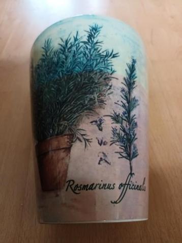 Decoratieve Vaas met Rozemarijn beschikbaar voor biedingen