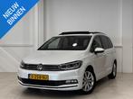 Volkswagen Touran 1.4 TSI Connected Series 7persoons | Panor, Stof, 4 cilinders, 150 pk, 7 stoelen