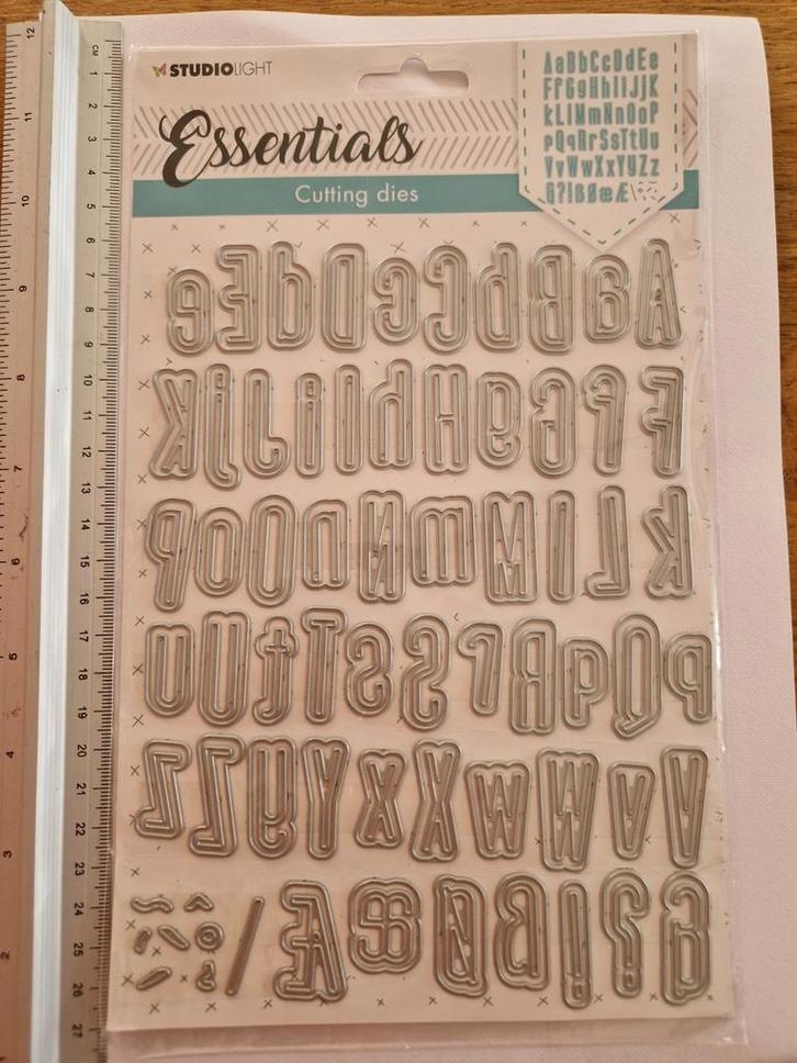 Studio Light Essentials Alfabet Snijmallen, Hobby en Vrije tijd, Scrapbooking, Nieuw, Frame of Mal, Overige merken, Ophalen of Verzenden