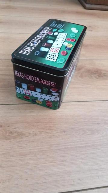 Poker set spel beschikbaar voor biedingen