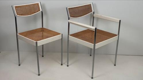 2 x vintage fauteuil rotan/webbing chroom buisframe wit hout, Huis en Inrichting, Stoelen, Zo goed als nieuw, Twee, Hout, Riet of Rotan