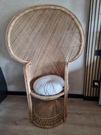 Grote Pauwenstoel, Rotan, Vintage stoel, Huis en Inrichting, Stoelen, Ophalen, Zo goed als nieuw, Bruin, Eén