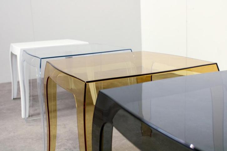 Kunststof | Bijzettafel | Queen | Klassiek, Huis en Inrichting, Tafels | Salontafels, Zo goed als nieuw, Minder dan 50 cm, Minder dan 50 cm