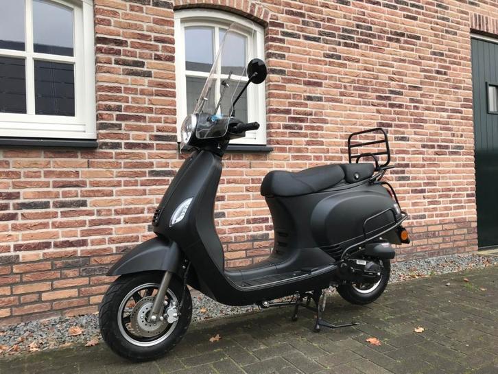 BERINI NAPOLI 45KM 2024 GTS TOSCANA BTC SOURINI RIVA AGM VX, Fietsen en Brommers, Scooters | Overige merken, Zo goed als nieuw