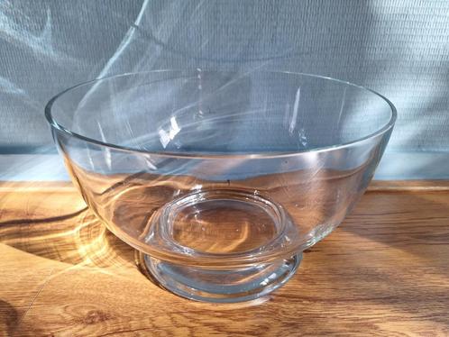 Glazen kom met voet, Huis en Inrichting, Woonaccessoires | Vazen, Gebruikt, Overige kleuren, Minder dan 50 cm, Glas, Ophalen of Verzenden
