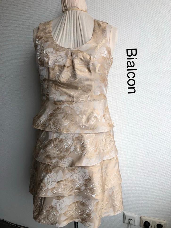 Bialcon Avondjurk  (mt: 42) 9,6/5367, Kleding | Dames, Jurken, Zo goed als nieuw, Maat 42/44 (L), Blauw, Onder de knie, Ophalen of Verzenden