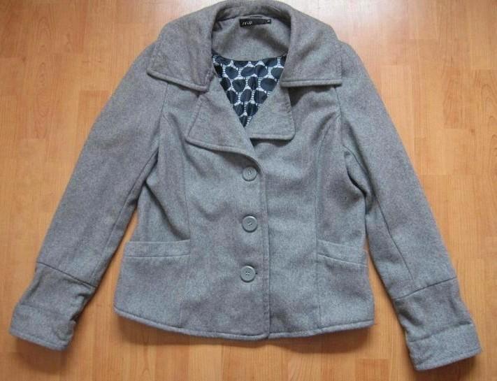 Mooie, korte grijze 50% wollen winterjas, maat 40, Kleding | Dames, Jassen | Winter, Zo goed als nieuw, Maat 38/40 (M), Grijs