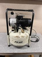 Jun air 600 compressor met 25 l tank, Doe-het-zelf en Verbouw, Compressors, Ophalen, Gebruikt, 10 bar of meer, 25 tot 100 liter