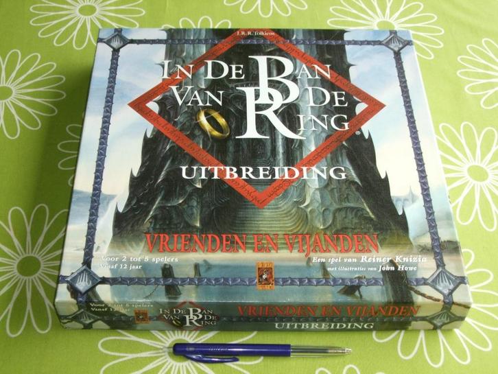 In de ban van de Ring uitbreiding - Vrienden en Vijanden, Hobby en Vrije tijd, Gezelschapsspellen | Bordspellen, Zo goed als nieuw
