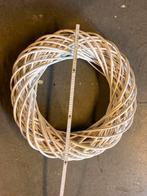 Witte decoratieve krans, Huis en Inrichting, Woonaccessoires | Kransen, Ophalen of Verzenden, Gebruikt