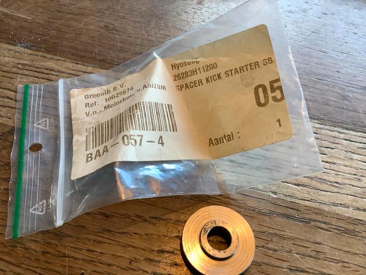 Hyosung Spacer Kick Starter SB. - Nieuw in verpakking, Fietsen en Brommers, Brommeronderdelen | Scooters, Nieuw, Overige merken