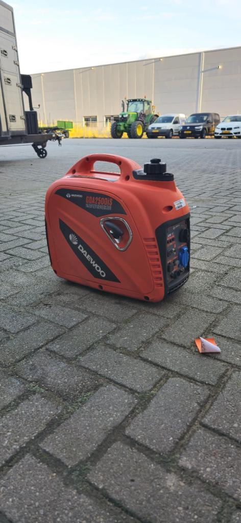 stroomgenerstor 2200W DEMO, Doe-het-zelf en Verbouw, Adembescherming, Zo goed als nieuw, Ophalen of Verzenden