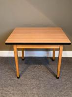 GRATIS Kinderbureau 60x40cm, Ophalen, Zo goed als nieuw, Stoel(en)