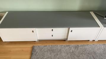 Modern TV meubel, wit  beschikbaar voor biedingen