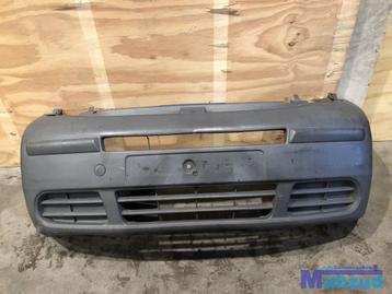 RENAULT TRAFIC 2 Voorbumper 2001-2006 beschikbaar voor biedingen