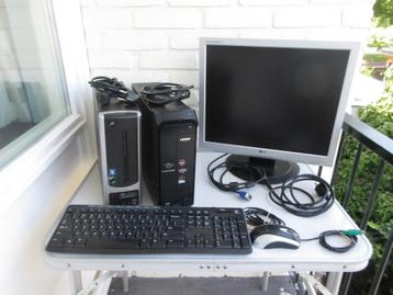 computers desktop 2 stuks+kleurenscherm LG en toetsenbord beschikbaar voor biedingen