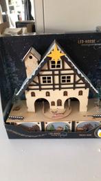 Houten led hous kerst, Ophalen, Zo goed als nieuw