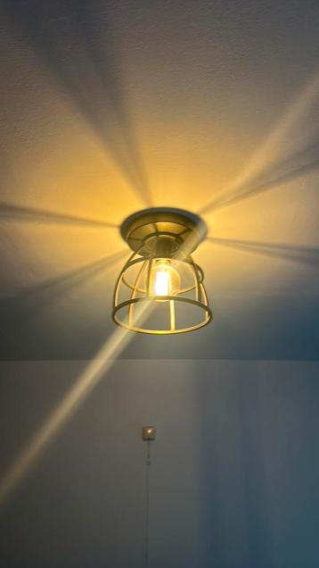 Plafondlamp industrieel beschikbaar voor biedingen