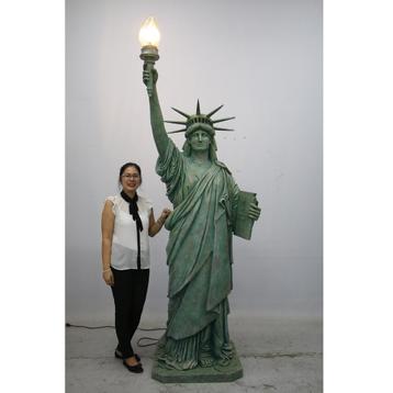 Vrijheidsbeeld 271 cm - statue of liberty lamp beschikbaar voor biedingen