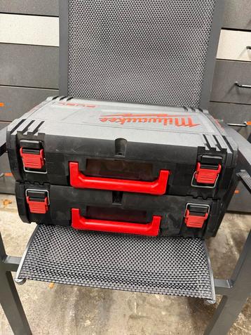 Milwaukee kisten beschikbaar voor biedingen