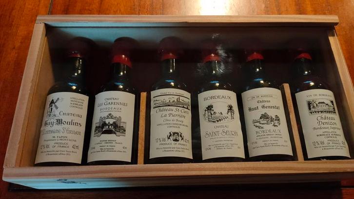 Mini Bordeaux flesjes in houten doos, Verzamelen, Wijnen, Nieuw, Rode wijn, Frankrijk, Ophalen of Verzenden