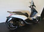 Piaggio BEVERLY 350 POLICE! ZEER FRAAI! LEO (bj 2016), Bedrijf, Scooter