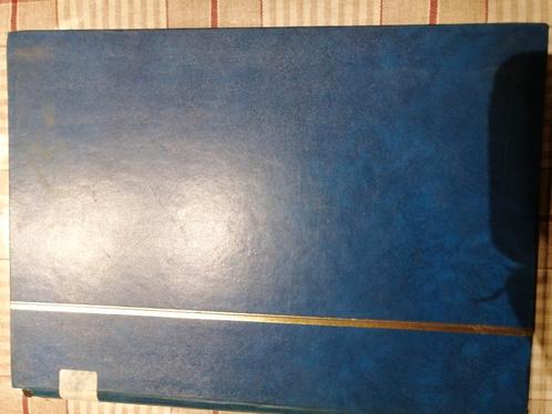 Blauw album vol met kinderzegel velletjes, Postzegels en Munten, Postzegels | Nederland, Postfris, Ophalen of Verzenden