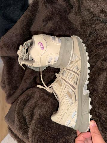 Asics Gel Sonoma 40,5 beschikbaar voor biedingen
