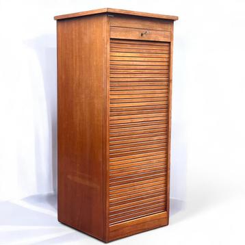 Vintage roldeurkast | archiefkast notariskast  rolluikkast|  beschikbaar voor biedingen