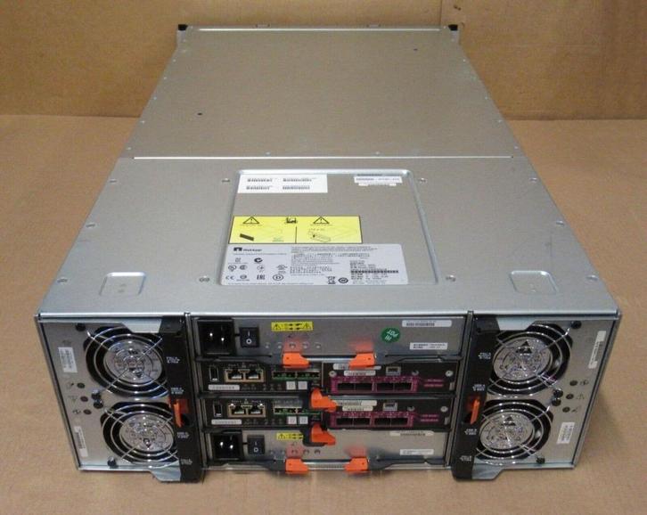 IBM AD08 STORAGE DEVICE 20 x 450GB 15k SAS ( 9TB Opslag ), Computers en Software, Servers, Gebruikt, Ophalen