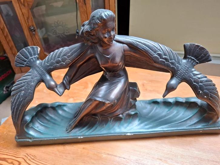 Antiek Gipsen Beeld - Vrouw met Vogels, Antiek en Kunst, Kunst | Beelden en Houtsnijwerken, Ophalen