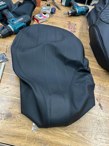 Vespa Sprint 125cc Zadelhoezen beschikbaar voor biedingen