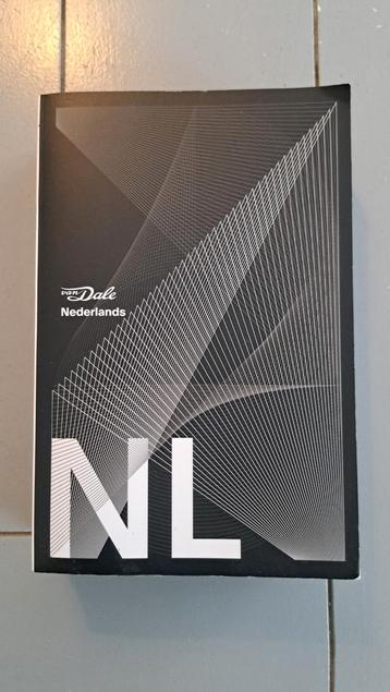 Van Dale Pocketwoordenboek Nederlands beschikbaar voor biedingen