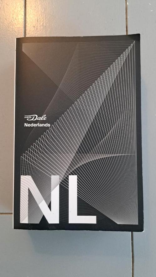 Van Dale Pocketwoordenboek Nederlands, Boeken, Woordenboeken, Zo goed als nieuw, Nederlands, Van Dale, Ophalen of Verzenden