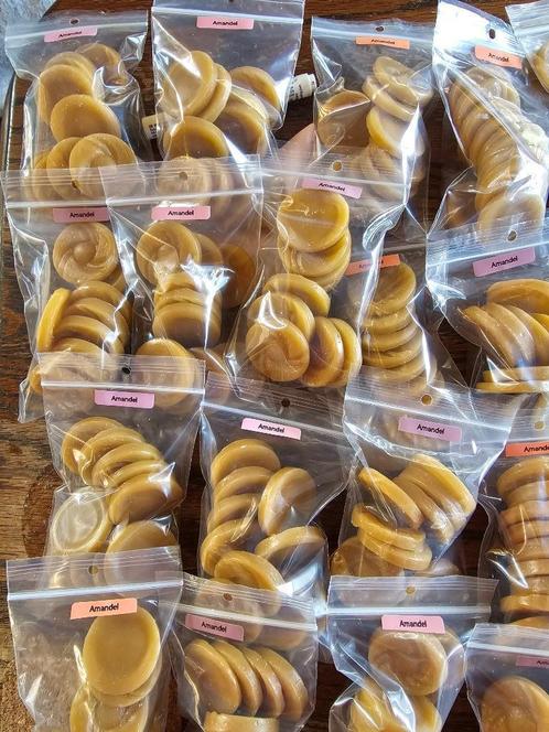 Waxmelts Creascents, Huis en Inrichting, Woonaccessoires | Kandelaars en Kaarsen, Nieuw, Minder dan 25 cm, Overige materialen