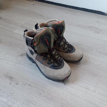 vijlege wDolomietandel of Bergboot maat 40 beschikbaar voor biedingen