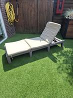 Comfortabele ligstoel – verstelbaar met kussens, Tuin en Terras, Ligbedden, Ophalen, Zo goed als nieuw, Wicker, Verstelbaar